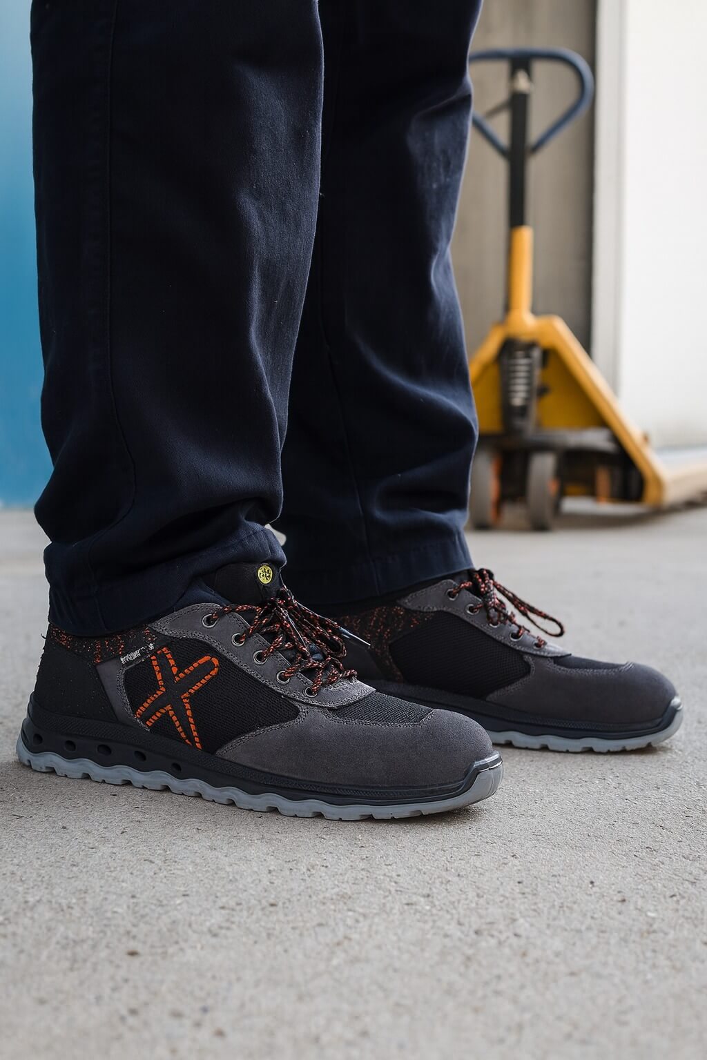 Plitke radne cipele Exena Earth